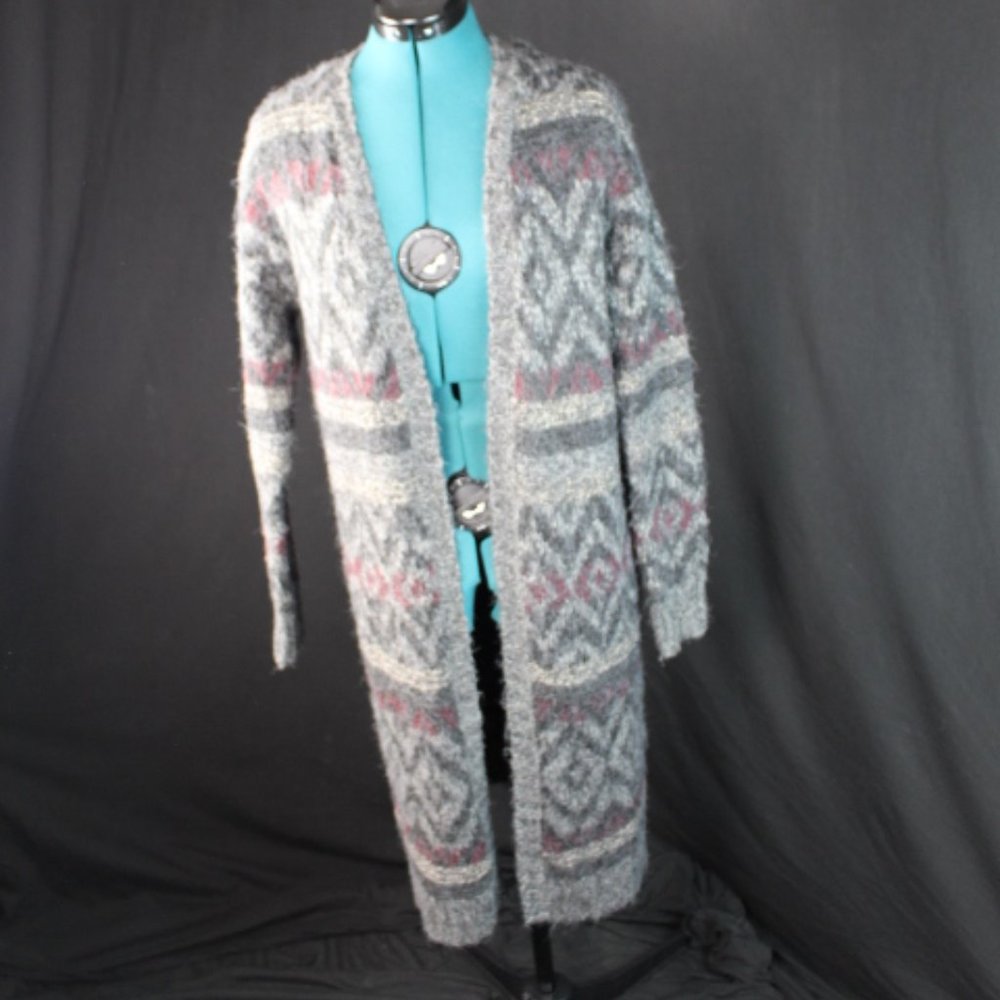 Universal Thread Long Sweater - Picture 2 of 4